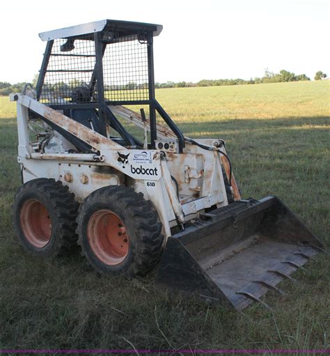 tracks for 610 bobcat skid steer|bobcat 610 value.